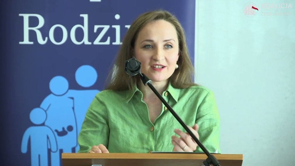  Macierzyństwo &ndash; medialny obraz a rzeczywistość! - Poseł Karina Bosak